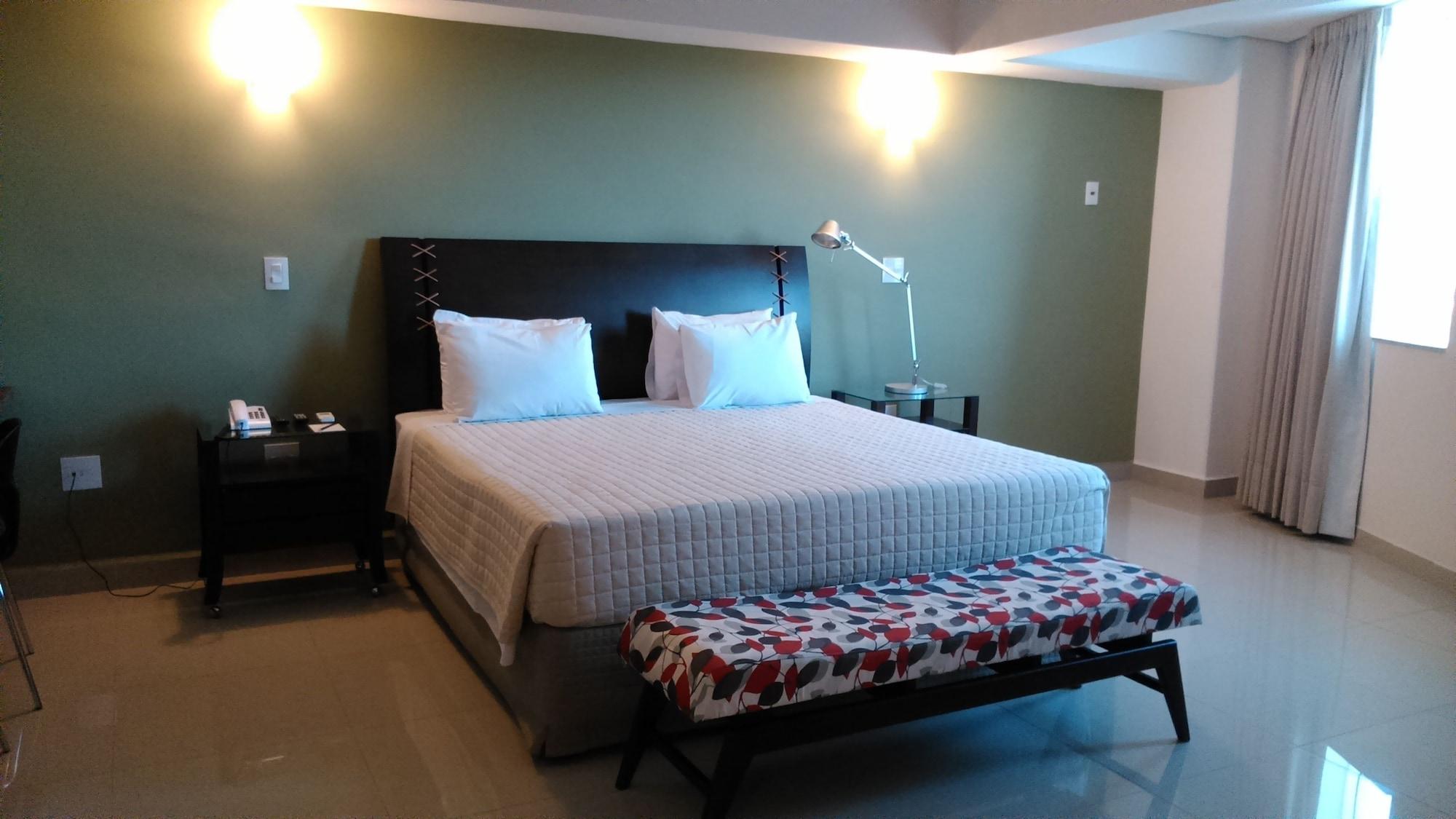 Hotel Ipe Center
