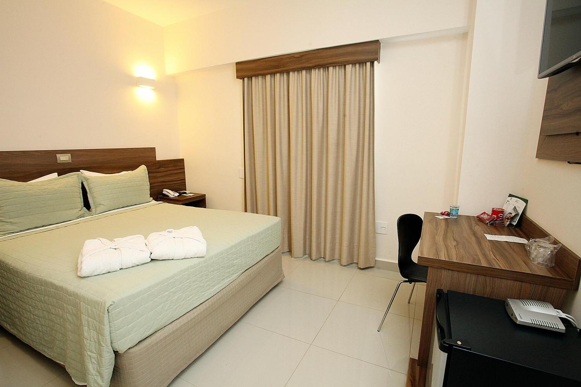 Hotel Ipe Center
