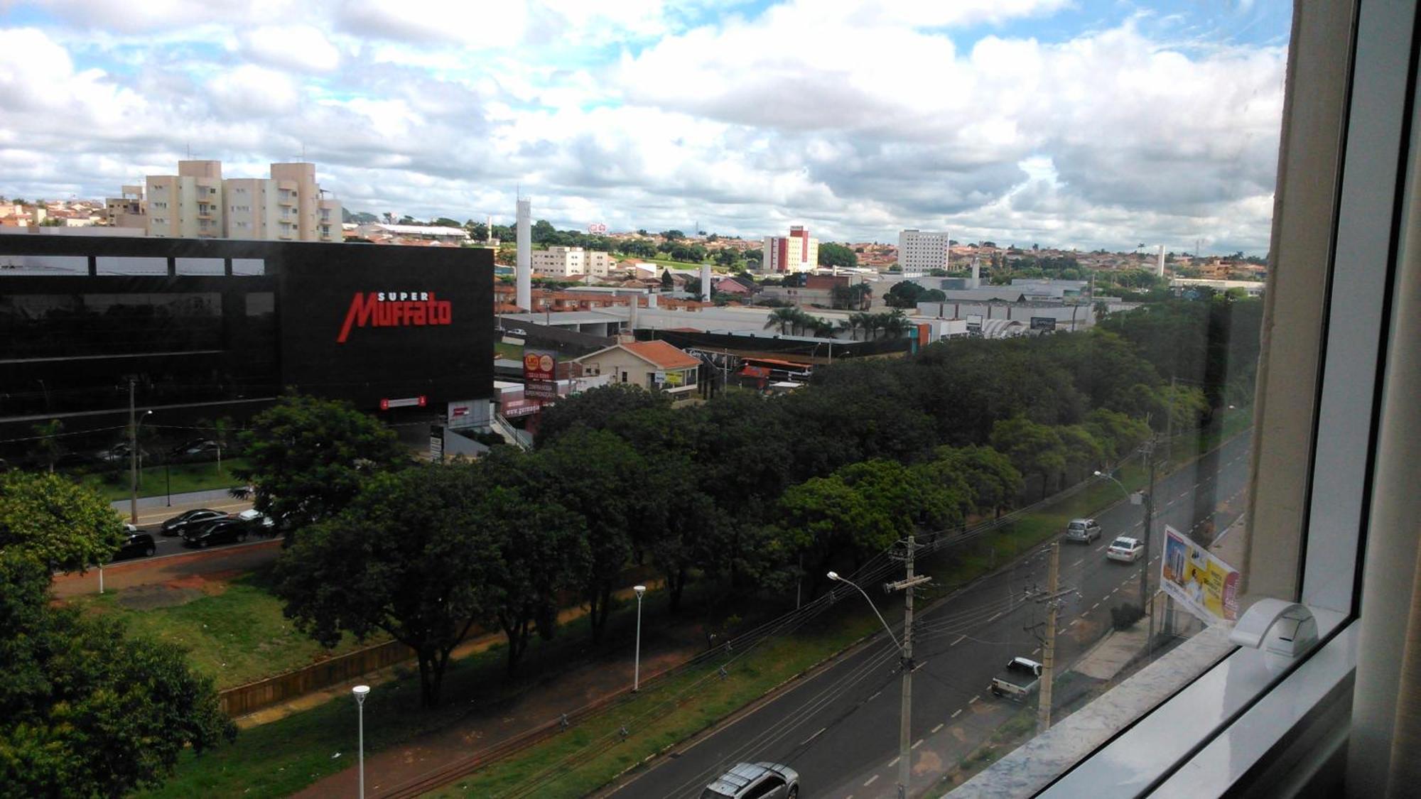 Ipe Center Hotel