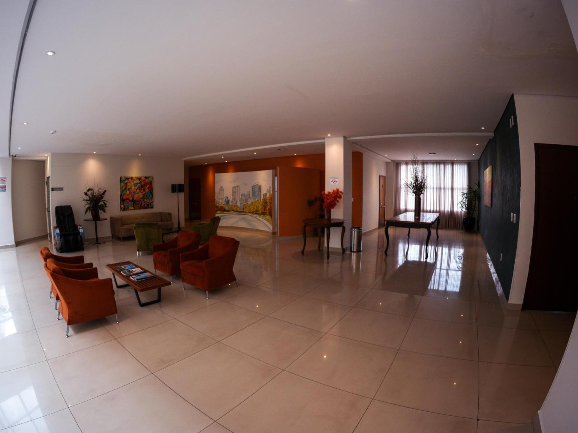 Ipe Center Hotel